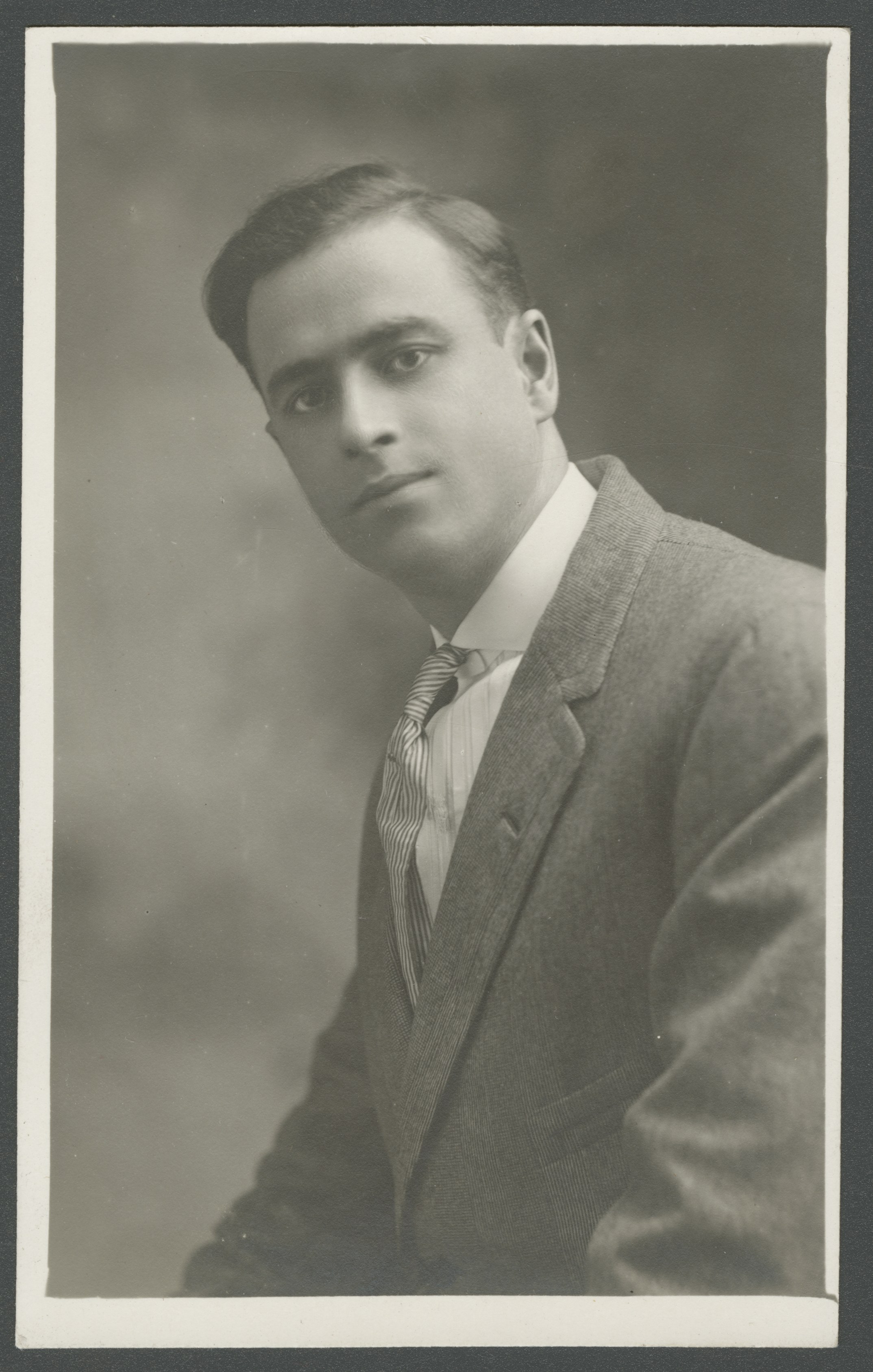 David John Shaw (1890 - 1949) Profile